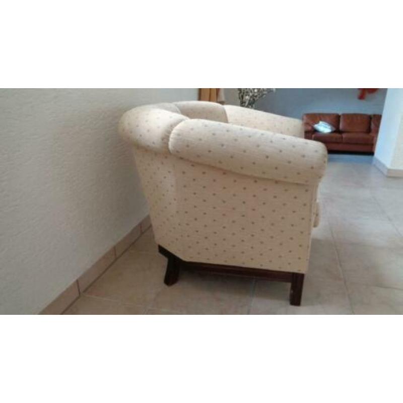 Te koop: beige fauteuil (stof)