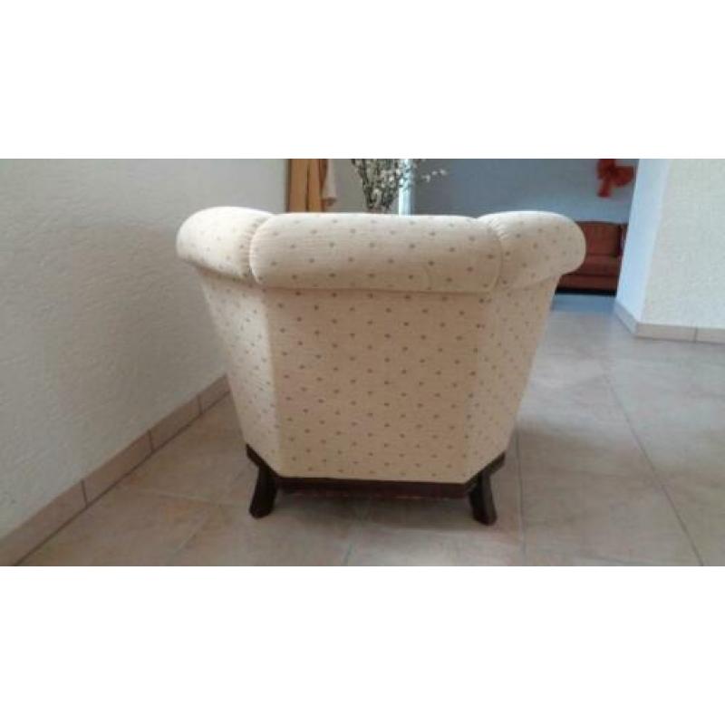 Te koop: beige fauteuil (stof)