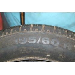 HUREN KOST MEER: Winterbanden+velgen 195/60 R15 6mm pro-