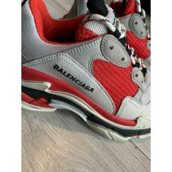 Balenciaga Triple S sneaker maat 39