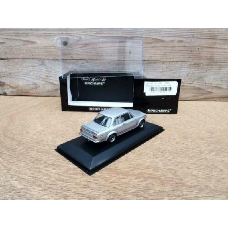 Te koop model Minichamps 1:43 van BMW 2002 Turbo zilver