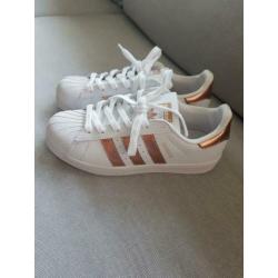 Adidas Superstar maat 38 Wit Metallic Rosé goud