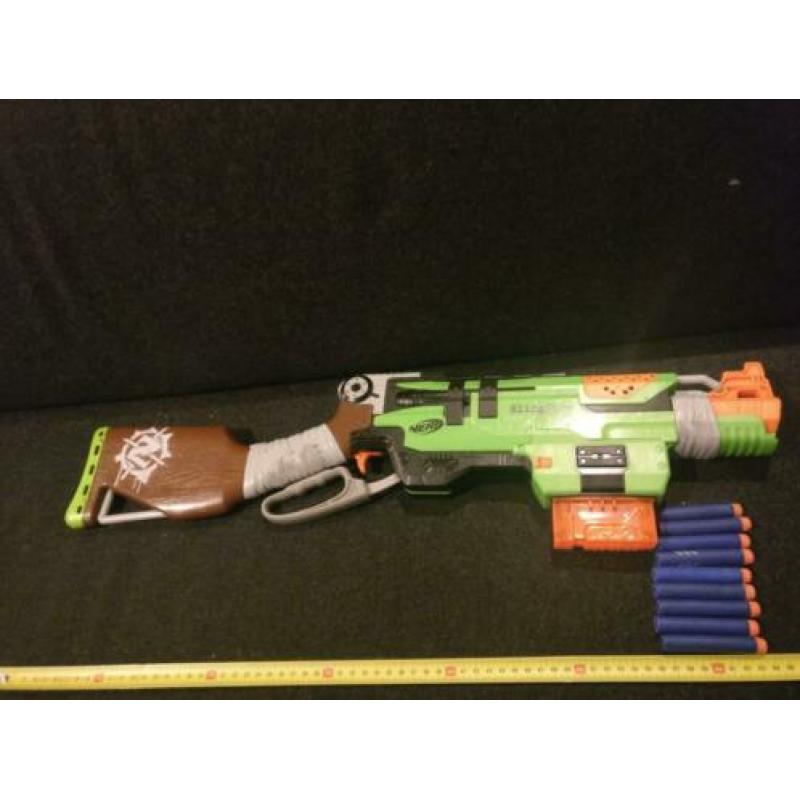 Nerf slingfire met pijltjes goede staat