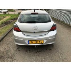 Opel Astra 1.6 16V GTC 2007 Grijs