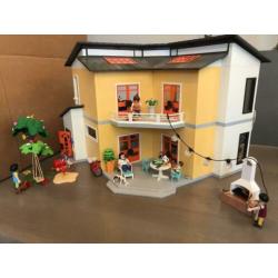 Playmobil modern woonhuis inclusief inrichting en meer