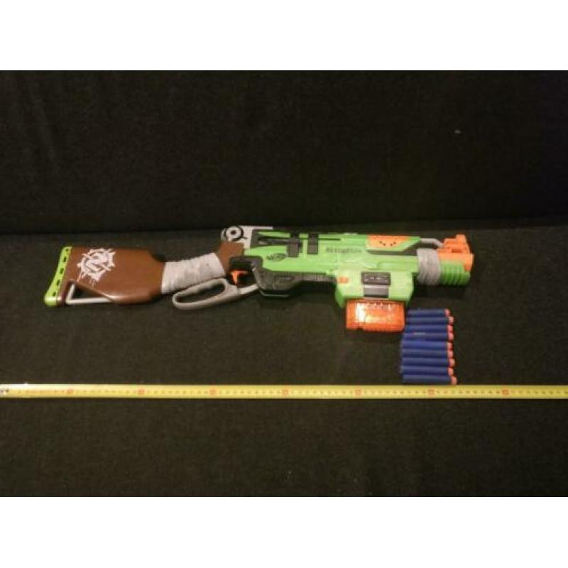 Nerf slingfire met pijltjes goede staat