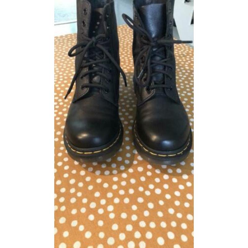 Dr Martens, Pascal, soft leater, maat 40