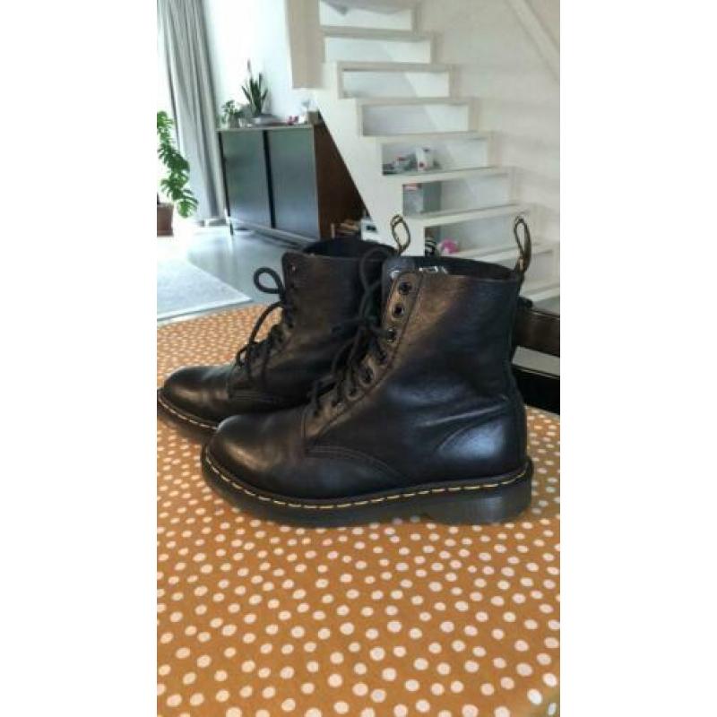 Dr Martens, Pascal, soft leater, maat 40