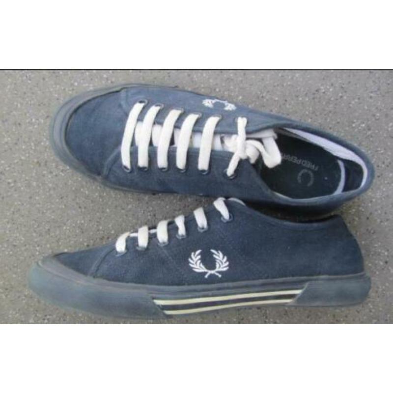 Fred Perry canvas gympen mt 40