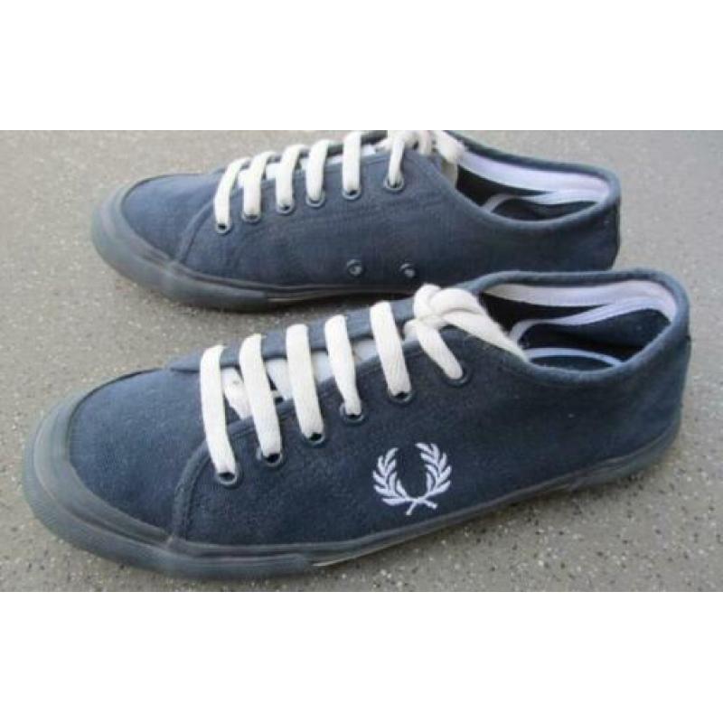 Fred Perry canvas gympen mt 40