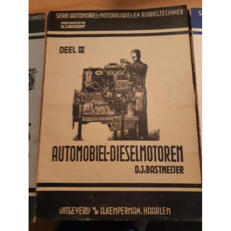 Complete serie oude technische vakboeken