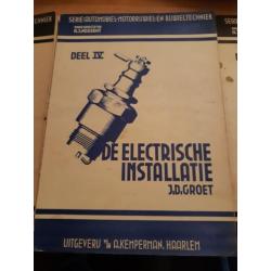 Complete serie oude technische vakboeken