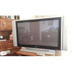 Grundig Xephia TV 110 cm