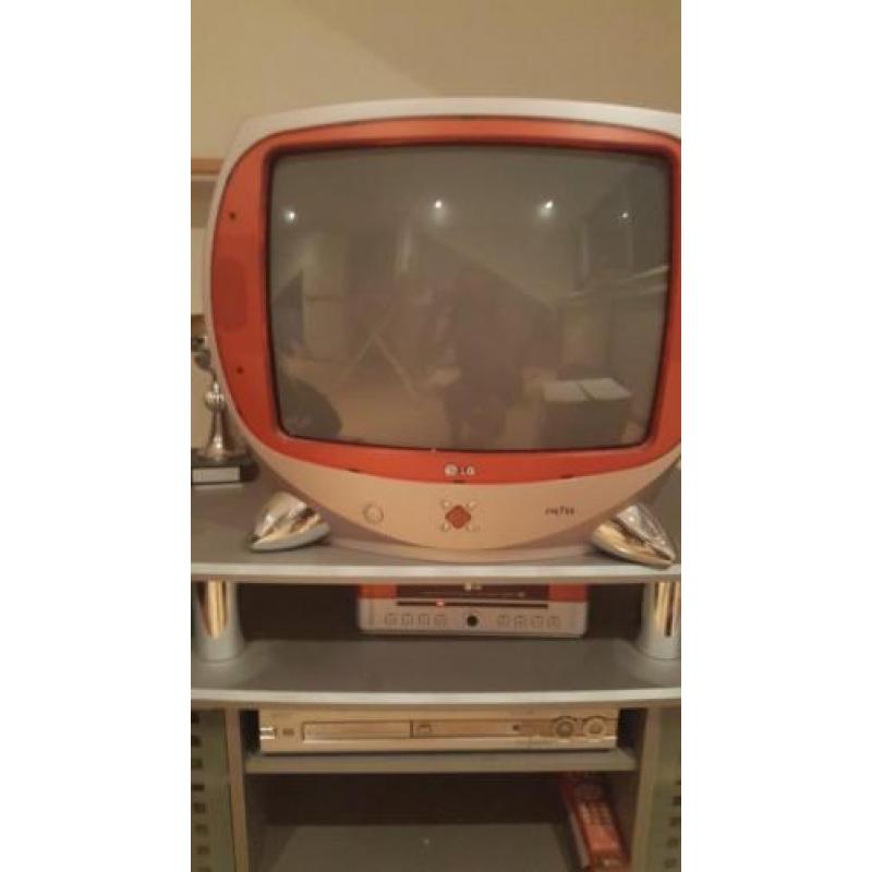 Retro tv met bijpassende videorecorder LG