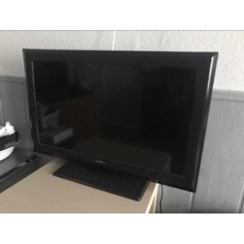 Sony Bravia: 32inch Lcd tv, 3x HDMI! Werkt Goed! Met Ab!