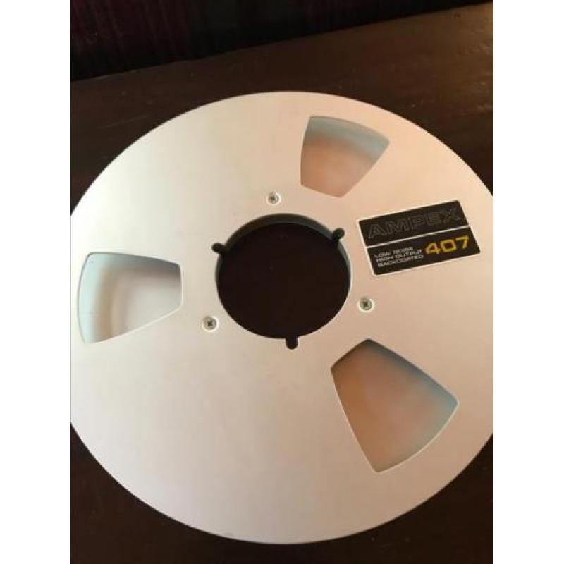 2 grote metalen 26,5cm reels / bandrecorderspoelen