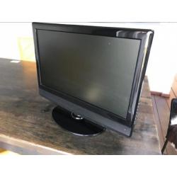 Q Media 22 inch LCD TV MET DVD SPELER