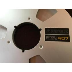 2 grote metalen 26,5cm reels / bandrecorderspoelen