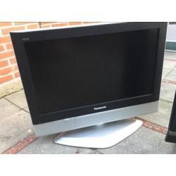 PANASONIC LCD TV 26 inch