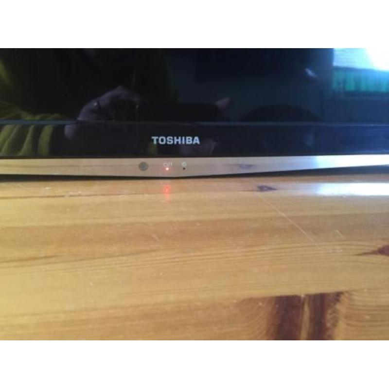 Toshiba - Led Backlight tv - 32 inch - Zo goed als nieuw!