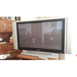 Grundig Xephia TV 110 cm