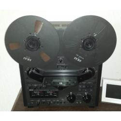 Te koop Akai GX-635D met reels plus tape en NAB adaptors