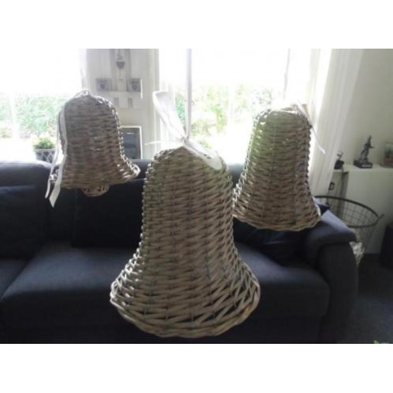 3 mooie rotan rattan kerstklokken kerstklok