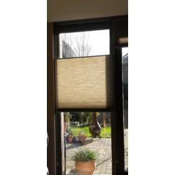 2 Luxaflex Duette shade