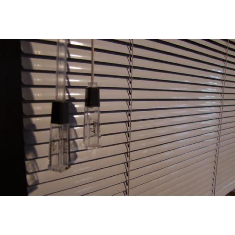 Luxaflex Raffinette (smal) 16 mm wit 68 x 125 cm (links)