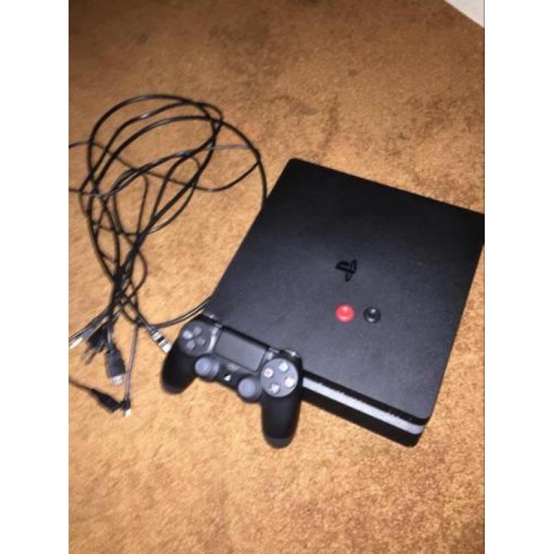 PlayStation 4 slim 500GB