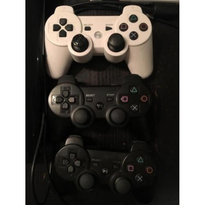 PlayStation ps3 super slim+ controllers + games