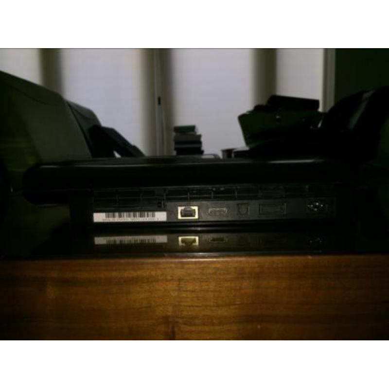 Ps3 ultra slim 500 gb gebruikt!